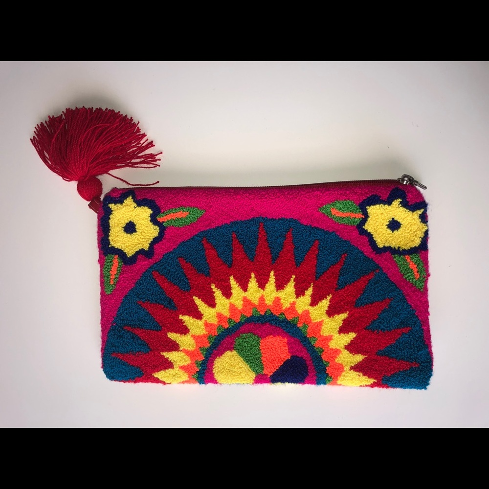 Authentic Handmade Colombian Wayuu Clutch